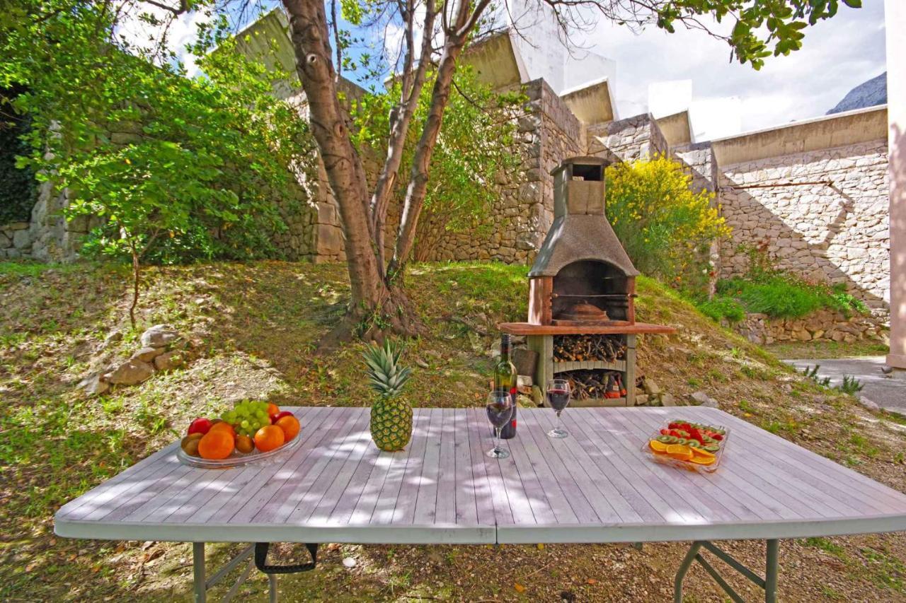 Apartment In 6683 Makarska