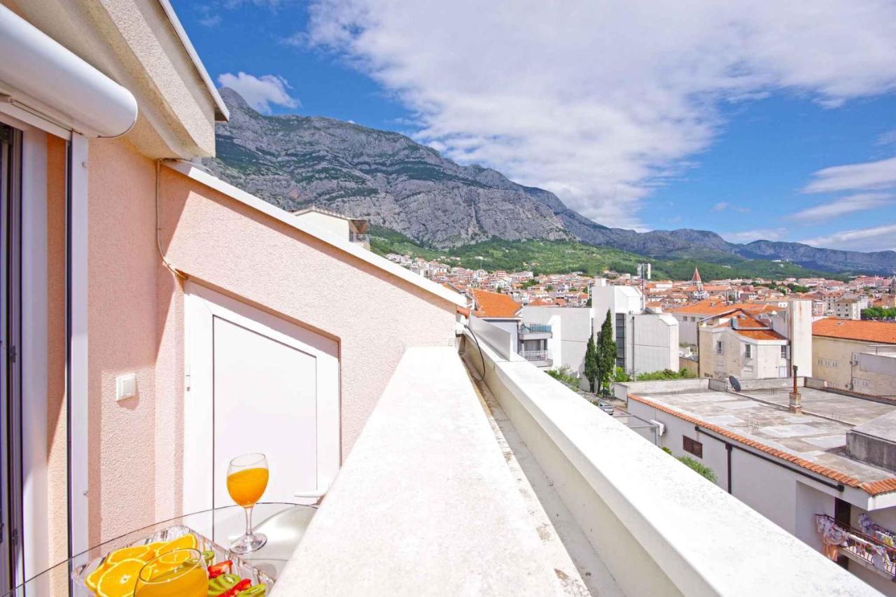 In 6683 Apartman