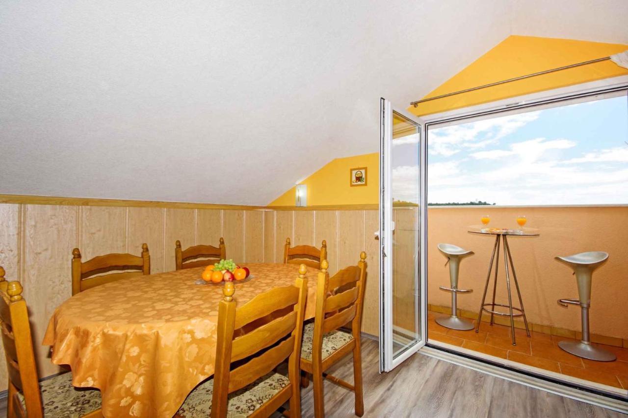 Apartman In 6683 Makarska